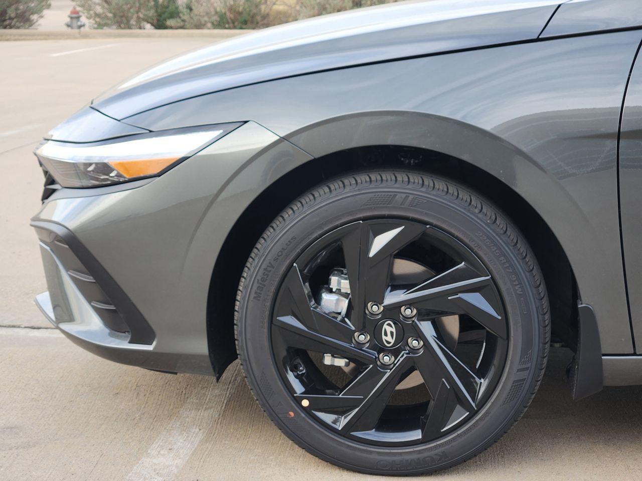 New 2026 A5G Gray Hyundai SEL Sport image 5