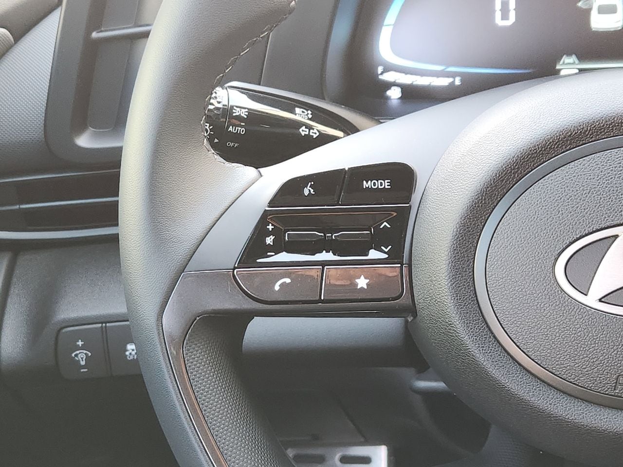 New 2026 W6H White Hyundai SEL Sport image 27