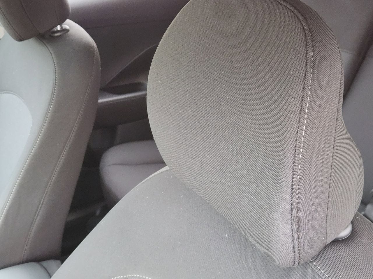 New 2026 C5G Gray Hyundai SEL Sport FWD image 11