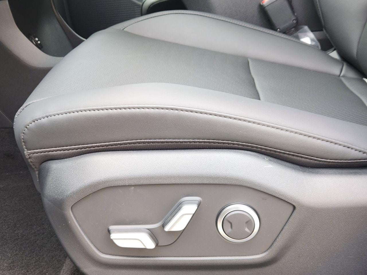 New 2026 Shimmering Silver Hyundai SEL FWD image 23