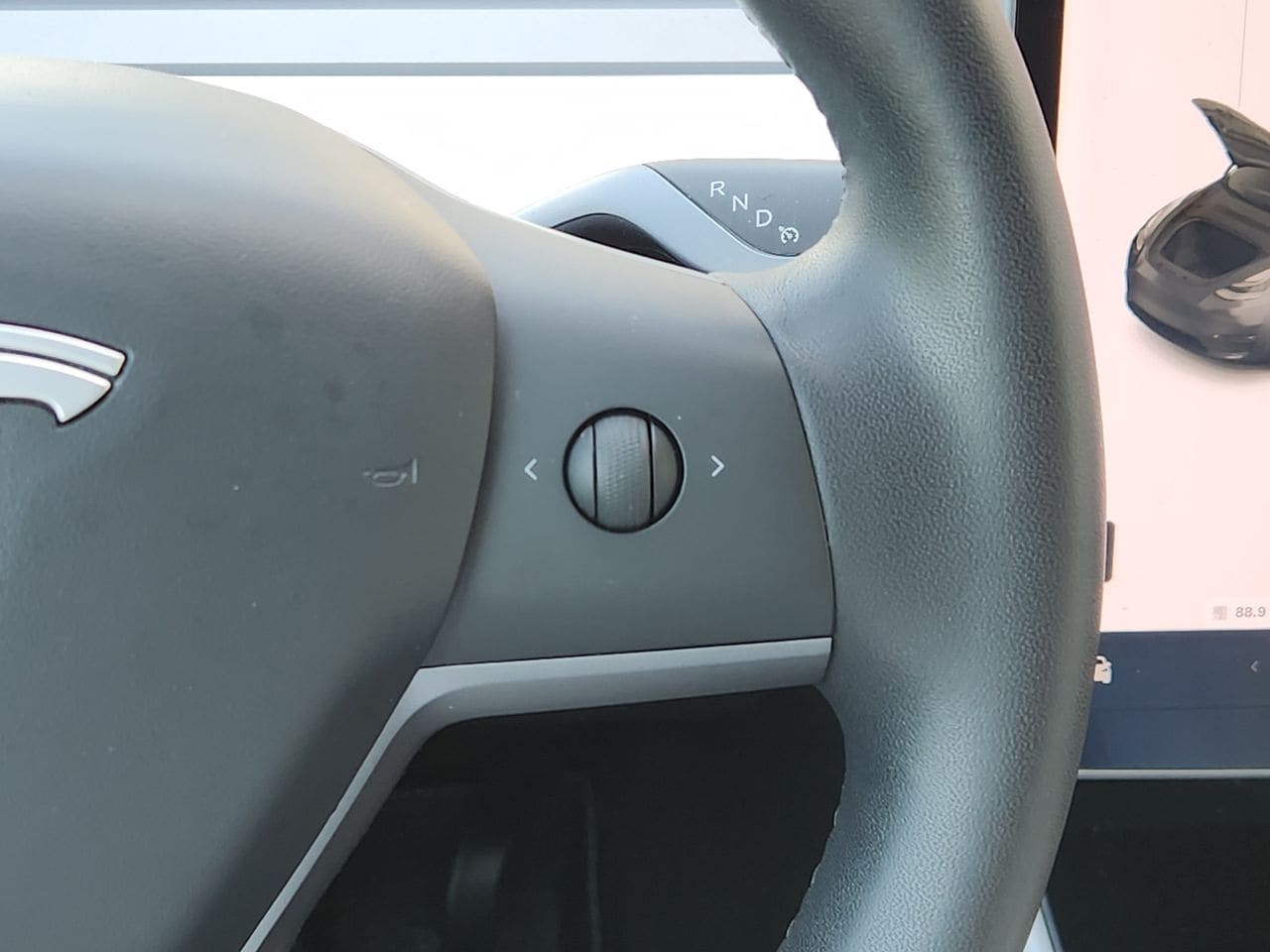 Used 2020 Midnight Silver Tesla Long Range image 25