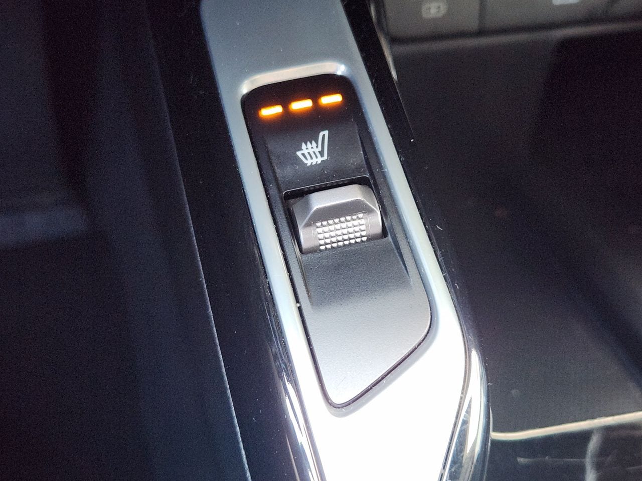 Used 2022 Wolf Gray Kia SX image 17