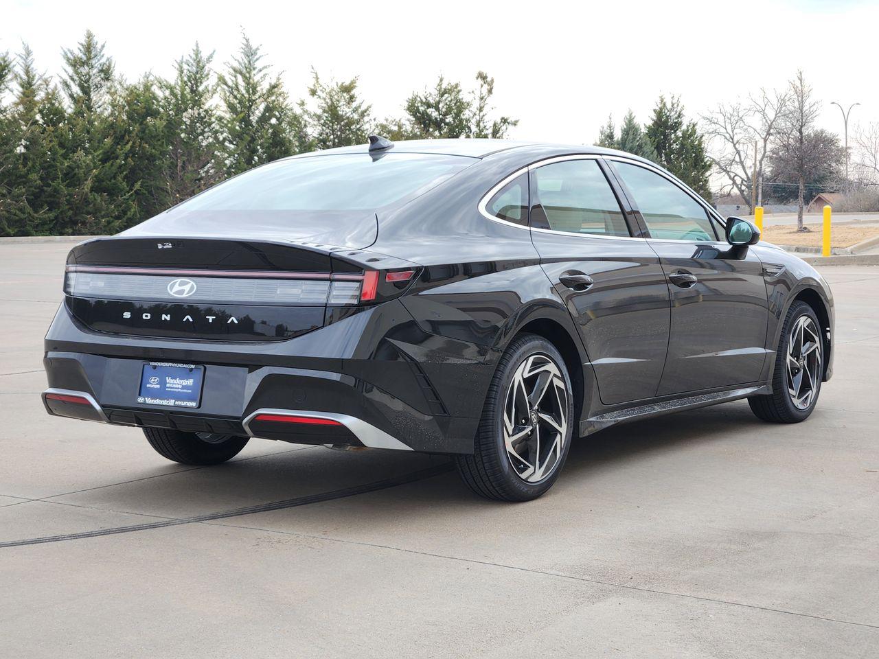 New 2026 A2B Black Hyundai SEL Sport image 4