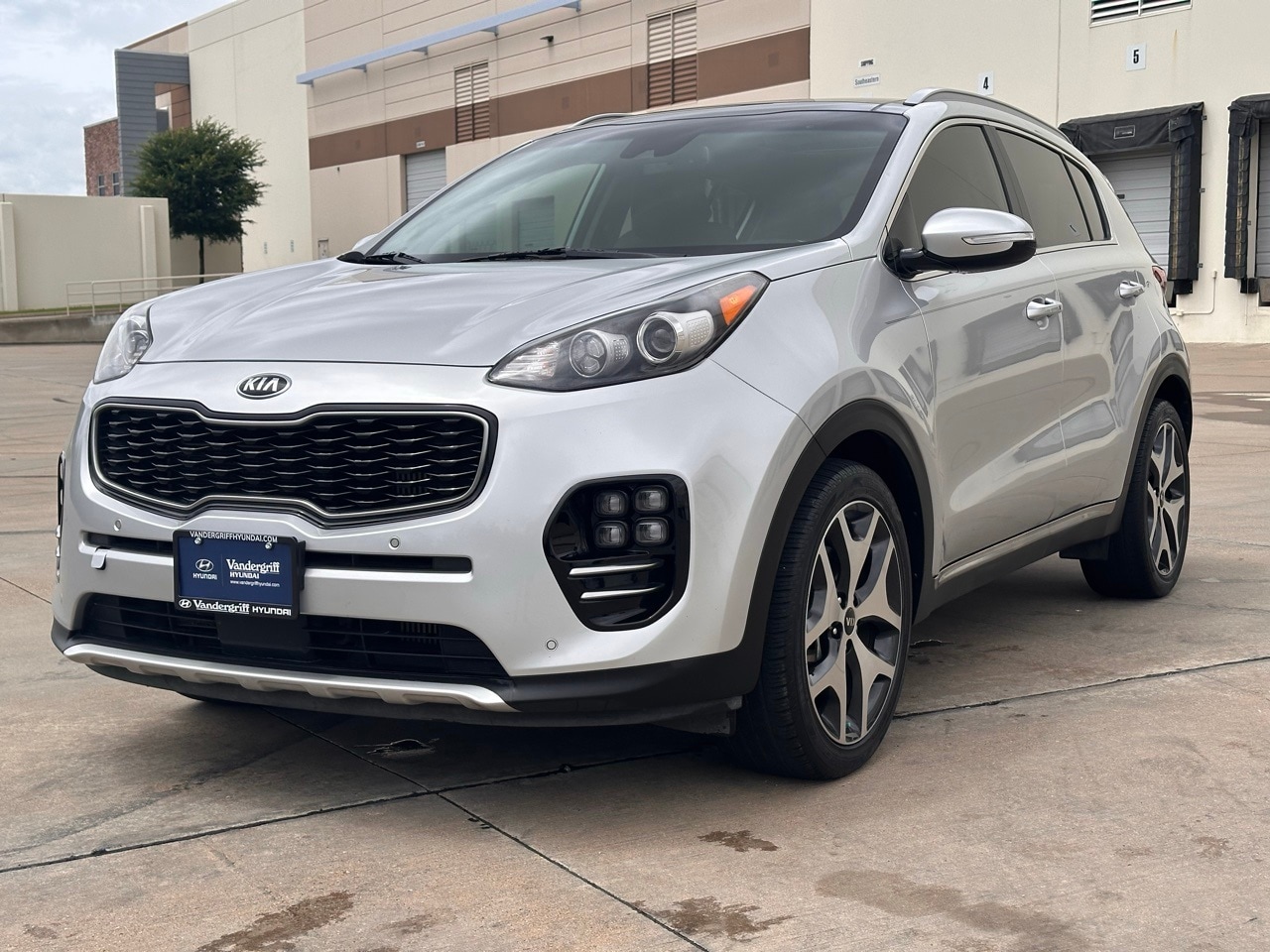 Used 2017 Kia Sportage SX with VIN KNDPR3A62H7093664 for sale in Arlington, TX