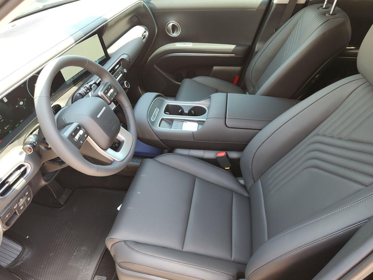 New 2027 Abyss Black Pearl Hyundai SEL Premium 8P image 10