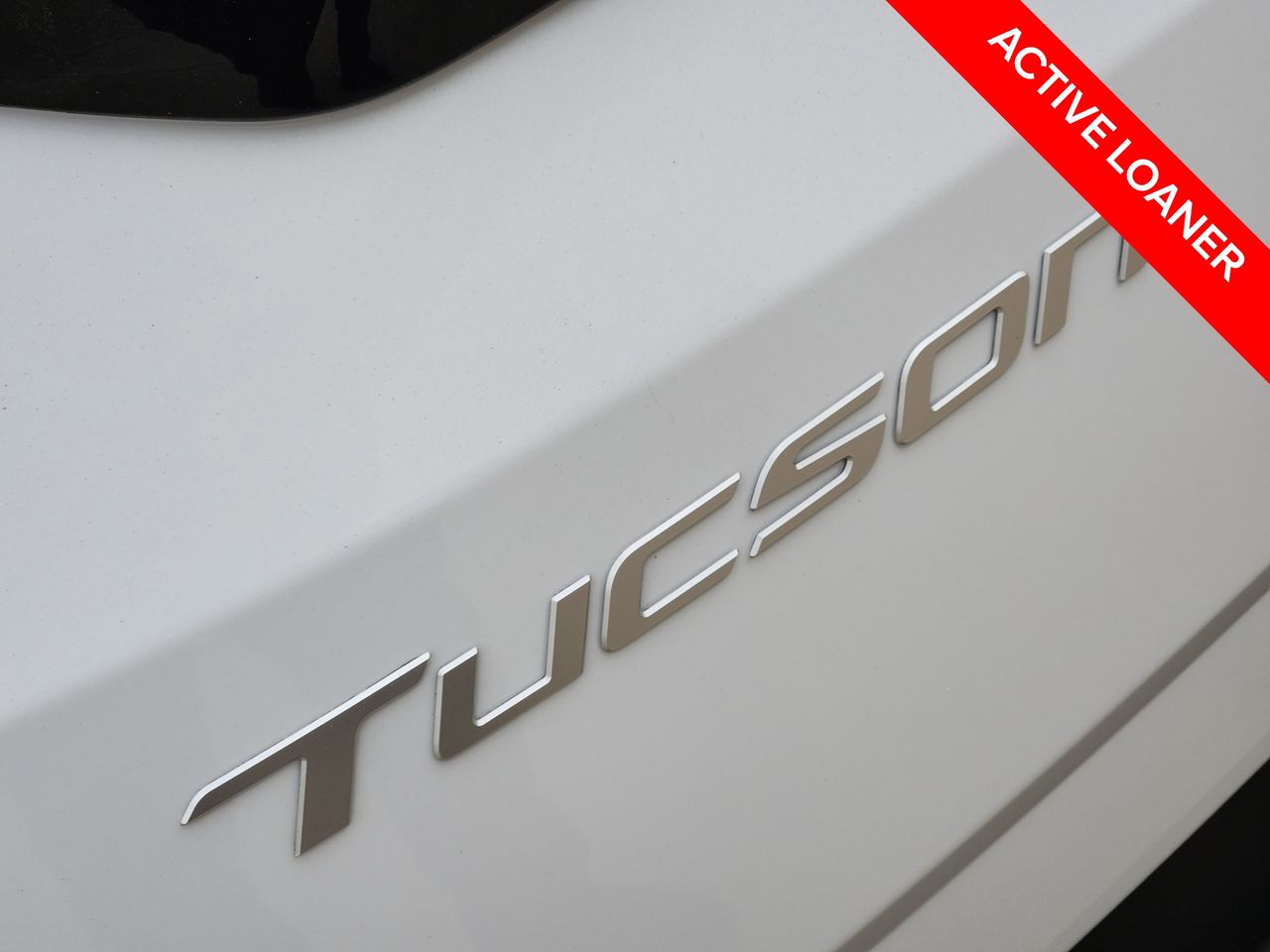 New 2026 Serenity White Pearl Hyundai SEL FWD image 9