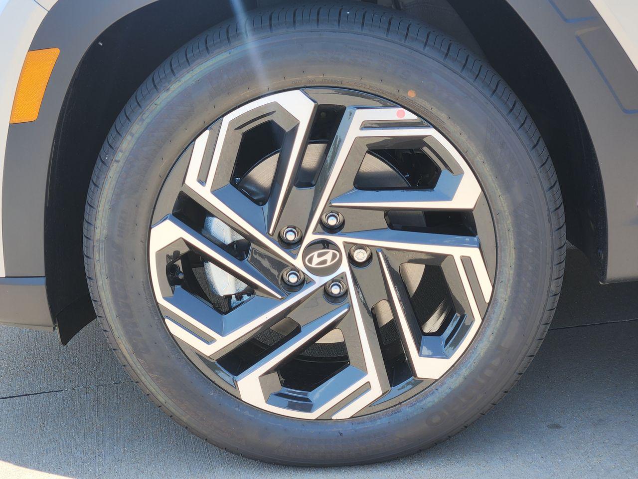 New 2026 Shimmering Silver Hyundai SEL Plus FWD image 7