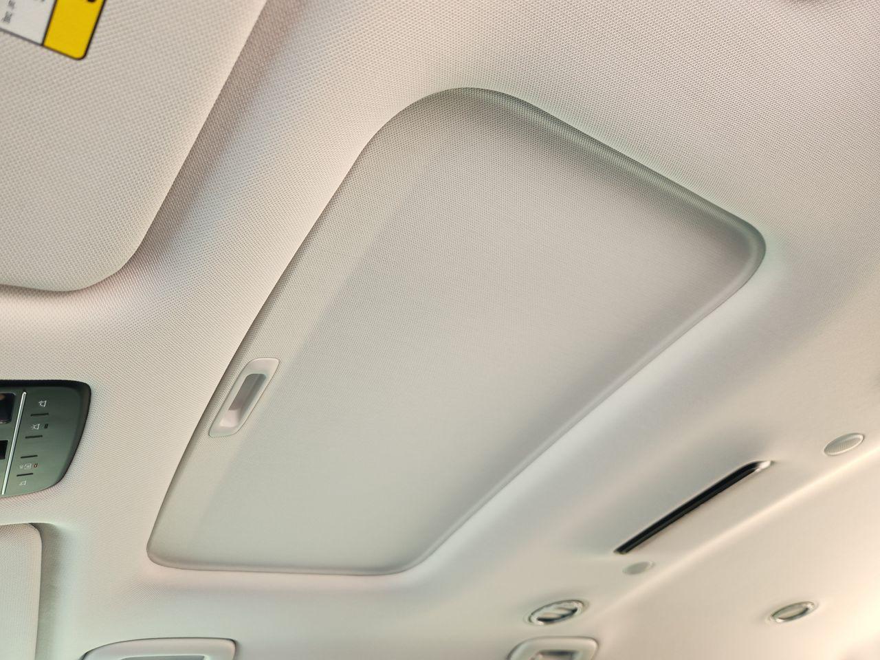 New 2027 Shimmering Silver Hyundai SEL Premium FWD image 23