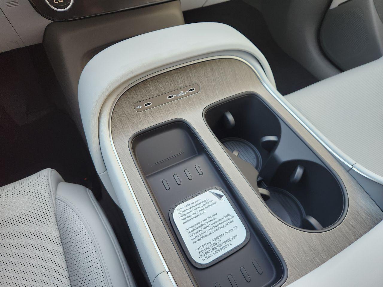 New 2027 Abyss Black Pearl Hyundai SEL FWD image 18