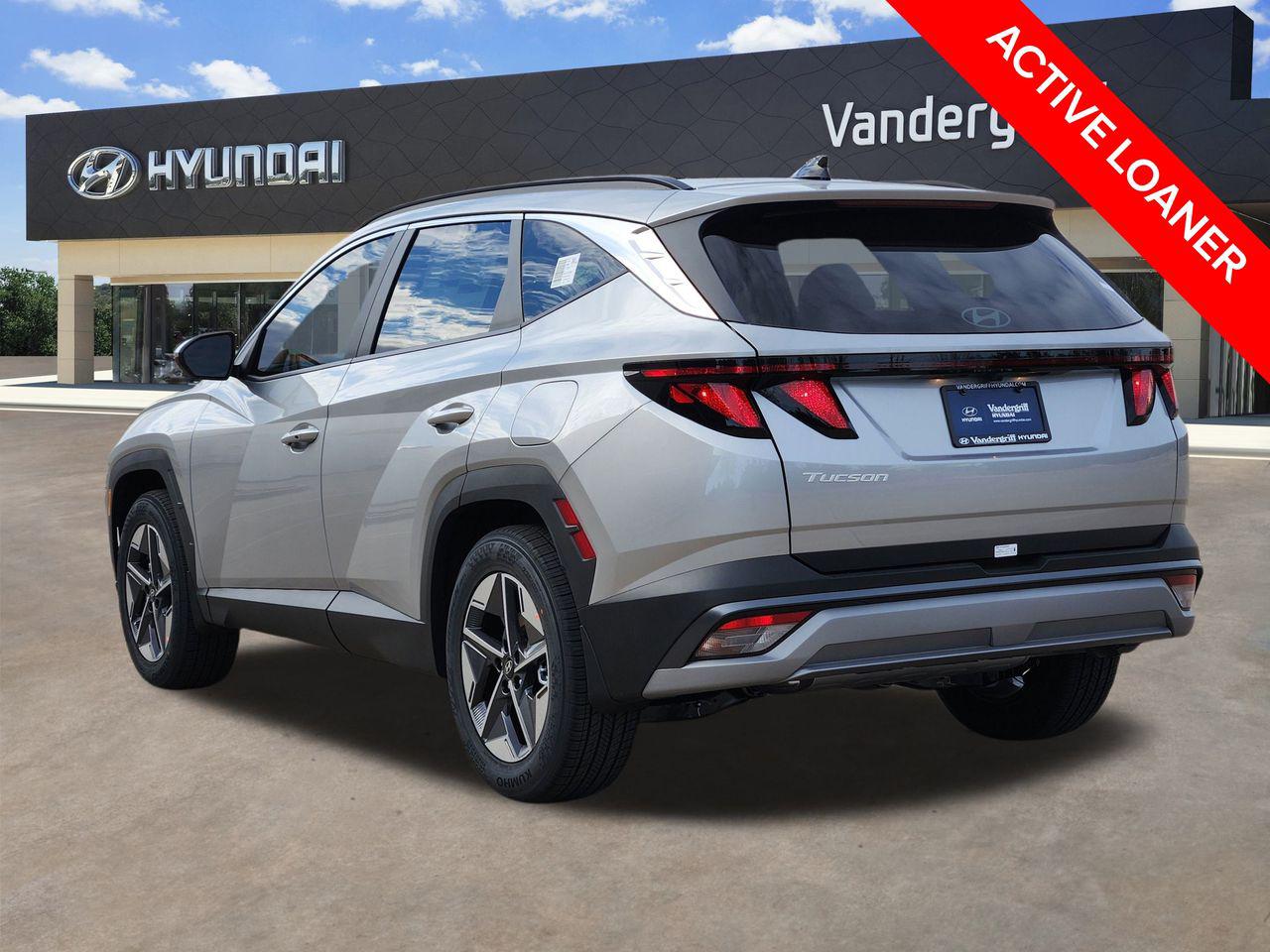 New 2026 R2T Silver Hyundai SEL FWD image 3