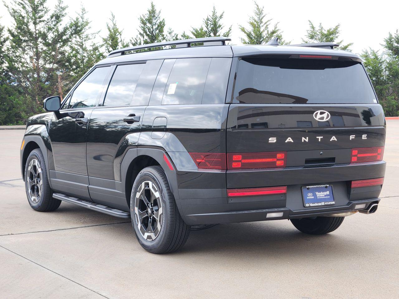 New 2026 Phantom Black Hyundai SEL FWD image 3