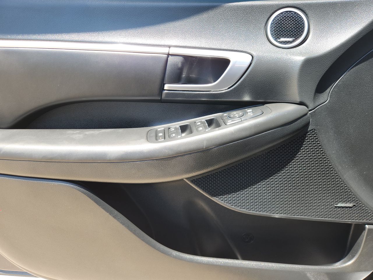Used 2023 Portofino Gray Hyundai SEL image 22
