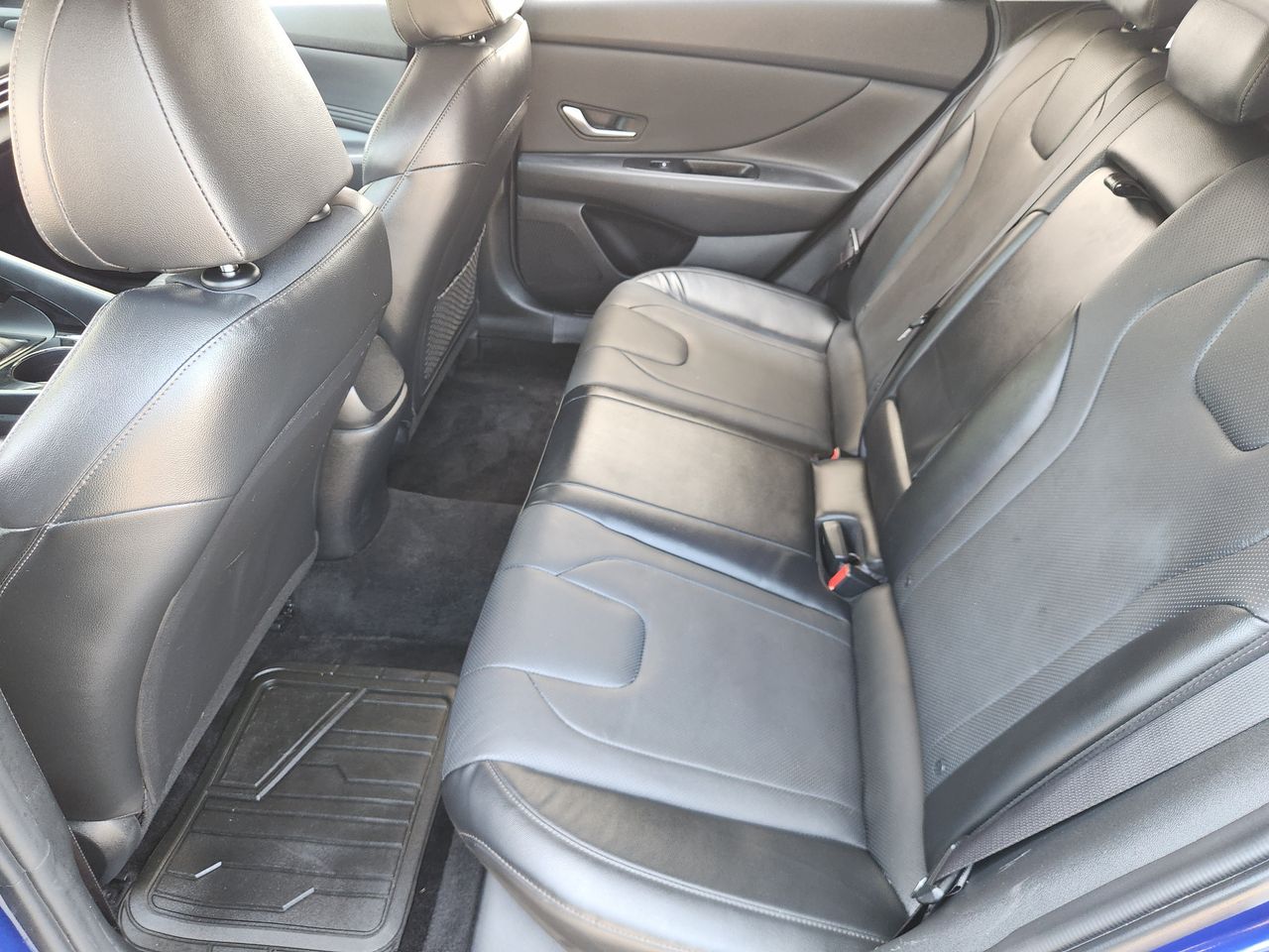 Used 2023 Intense Blue Hyundai Limited image 28