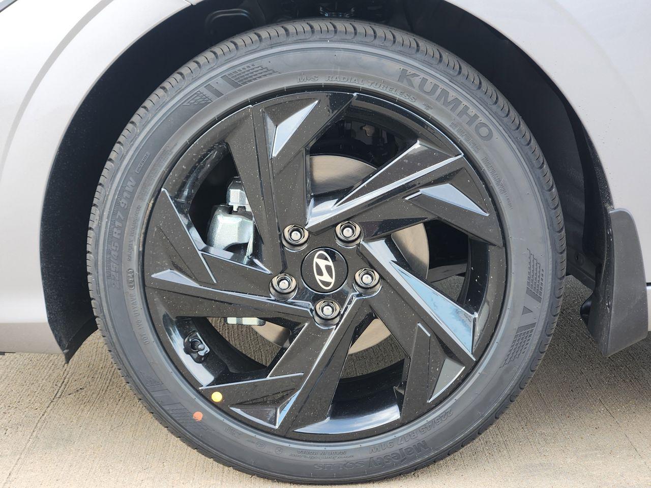 New 2026 M6T Hyundai SEL Sport image 7