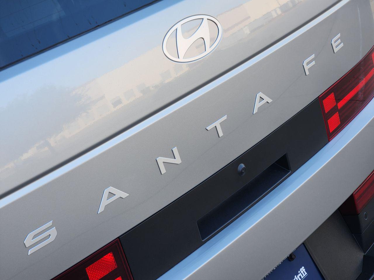 New 2027 Shimmering Silver Hyundai SEL FWD image 8