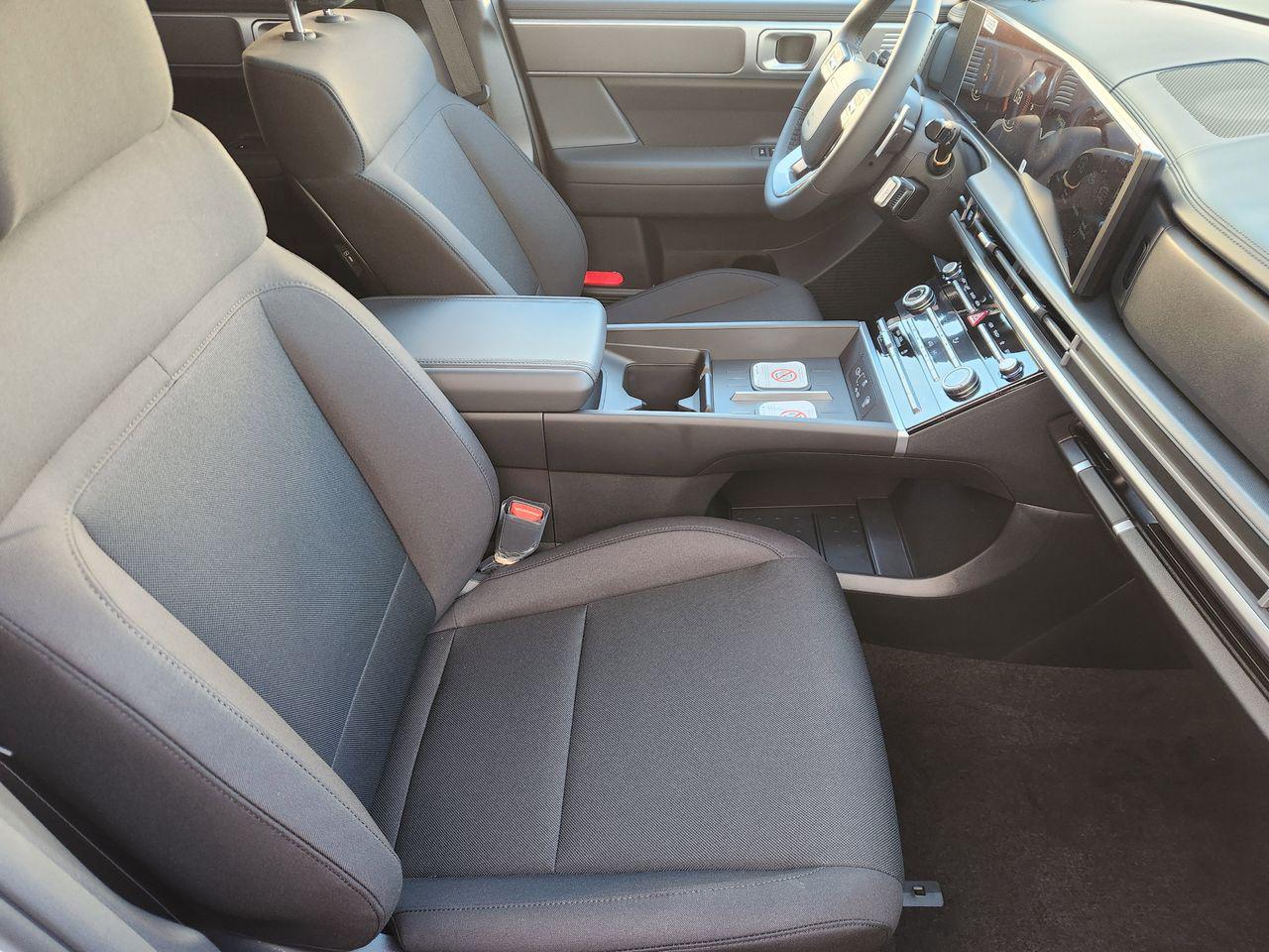 New 2026 W6H White Hyundai SE FWD image 10