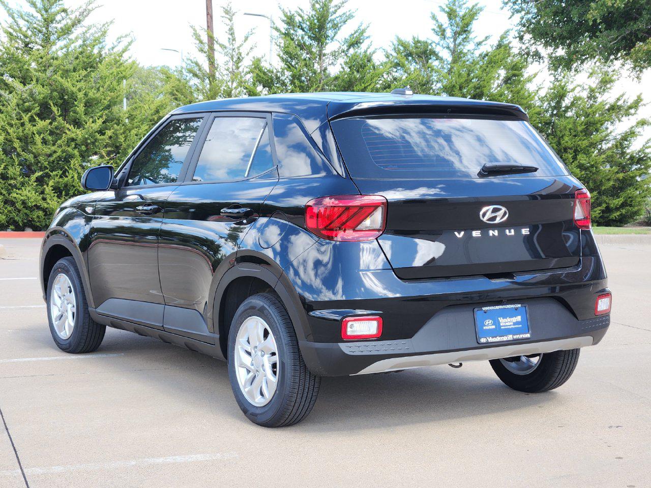 New 2026 Hyundai Venue SE SUV
