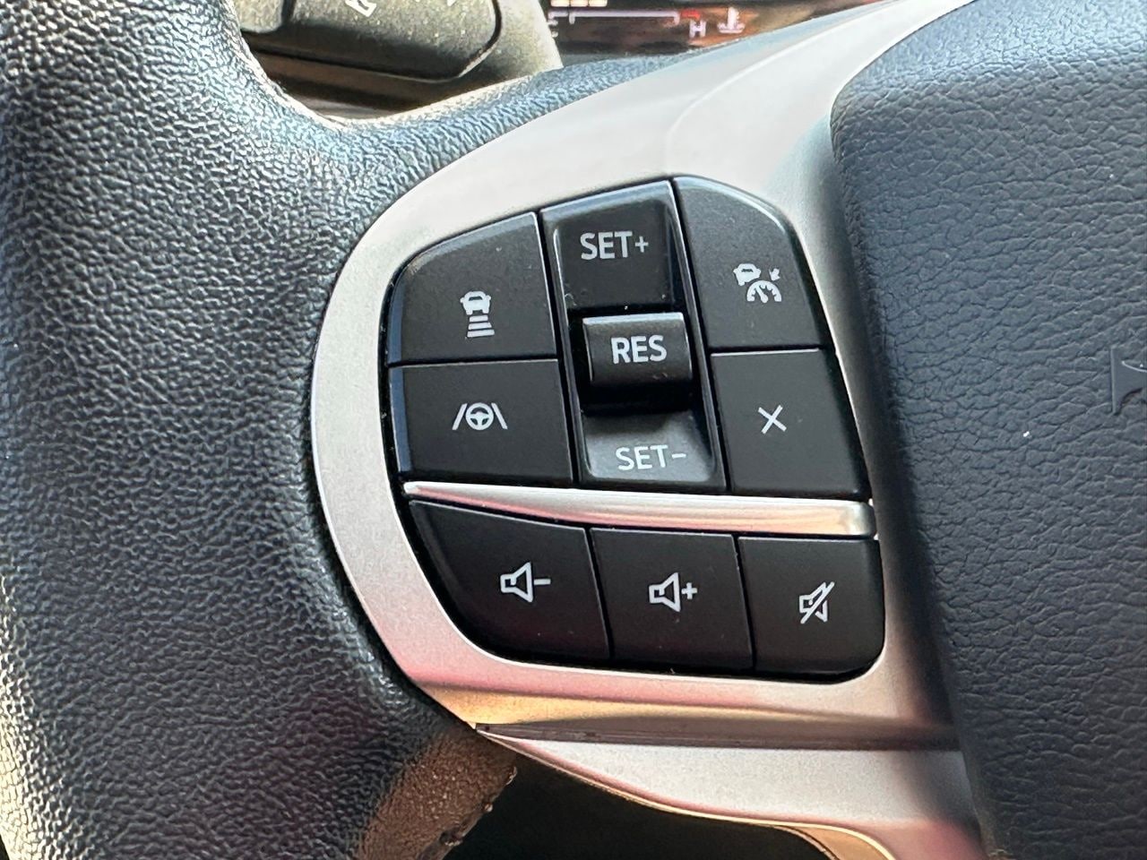 Used 2021 Oxford White Ford Limited image 28