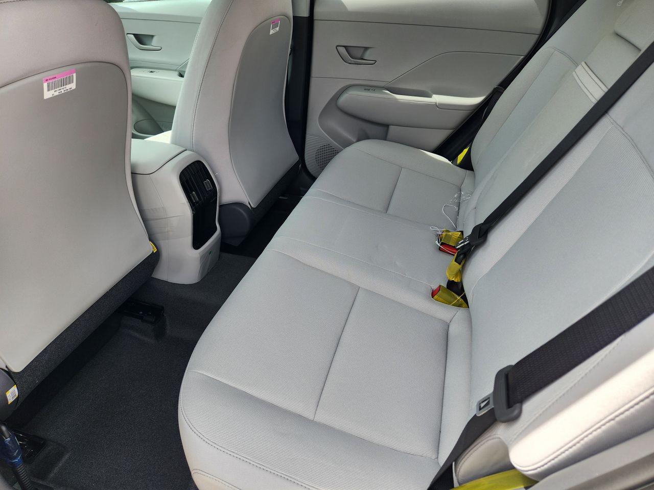 New 2026 SAW White Hyundai SEL Sport FWD image 28