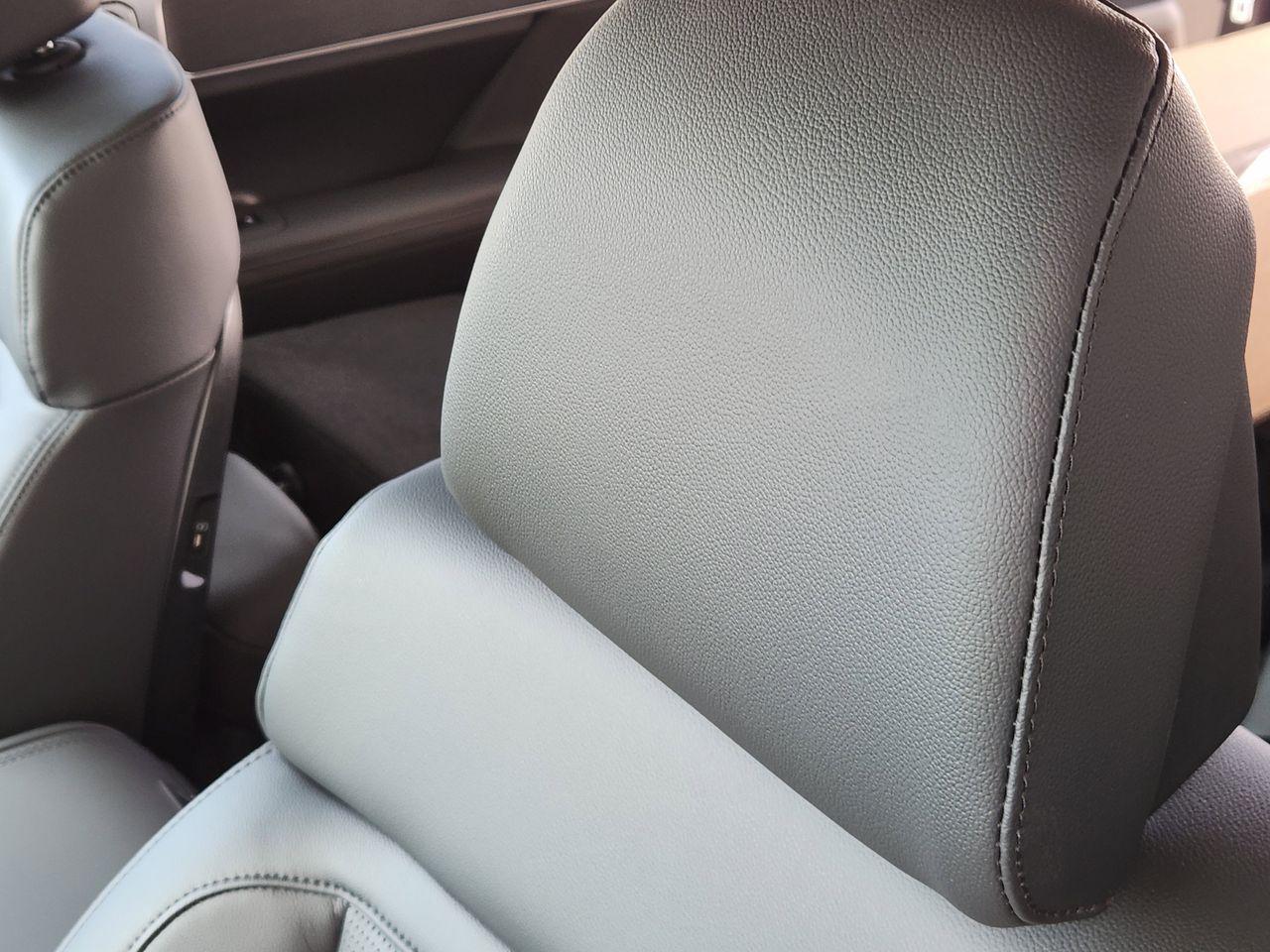 New 2026 NT2 Gray Hyundai Limited image 12