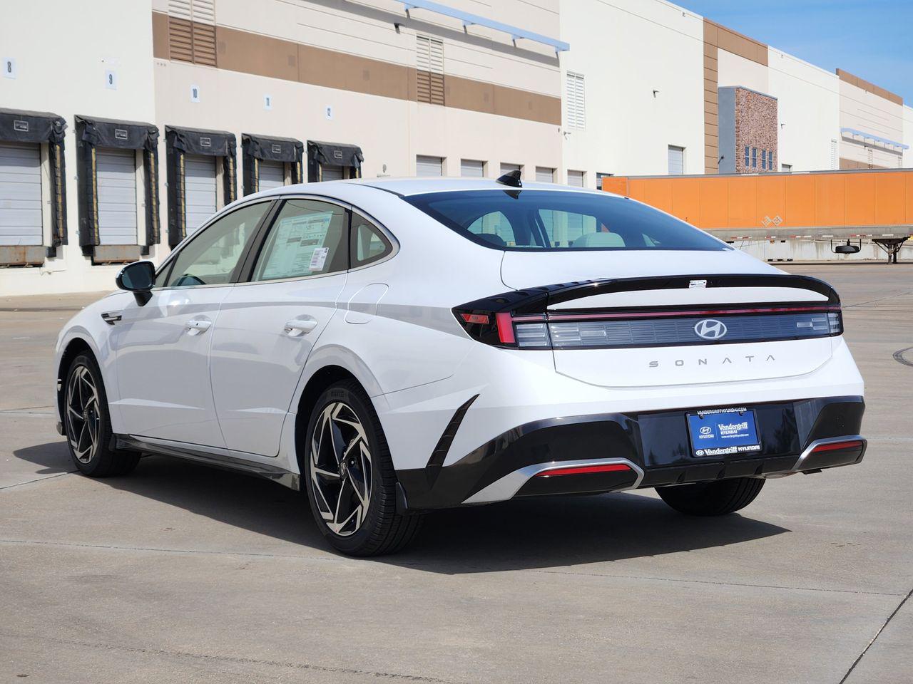 New 2026 Serenity White Hyundai SEL Sport image 3