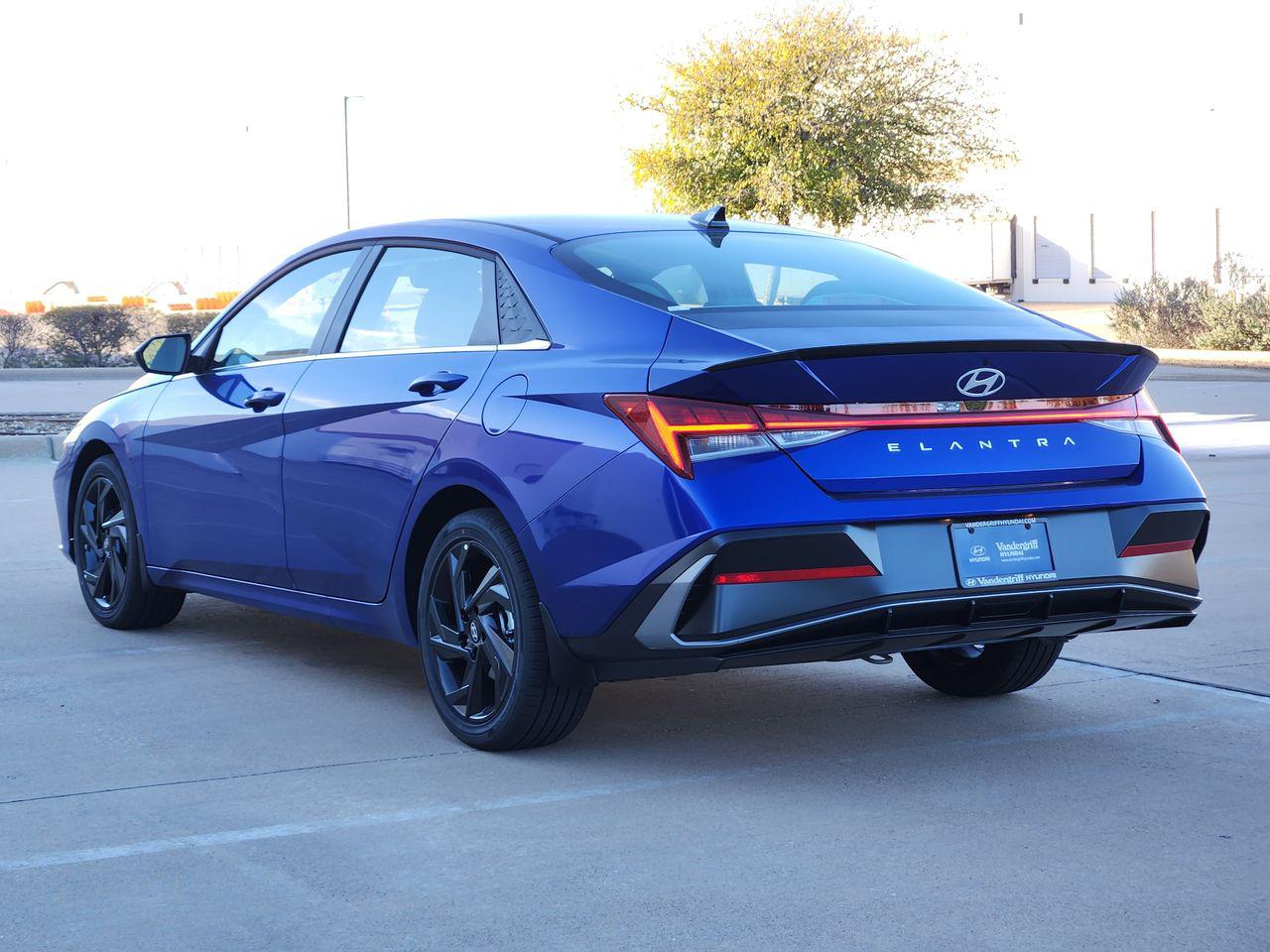 New 2026 YP5 Blue Hyundai SEL Sport Premium image 3