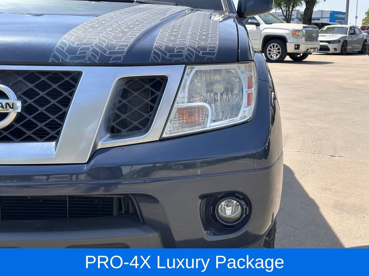 Used 2015 Arctic Blue Nissan PRO-4X image 4