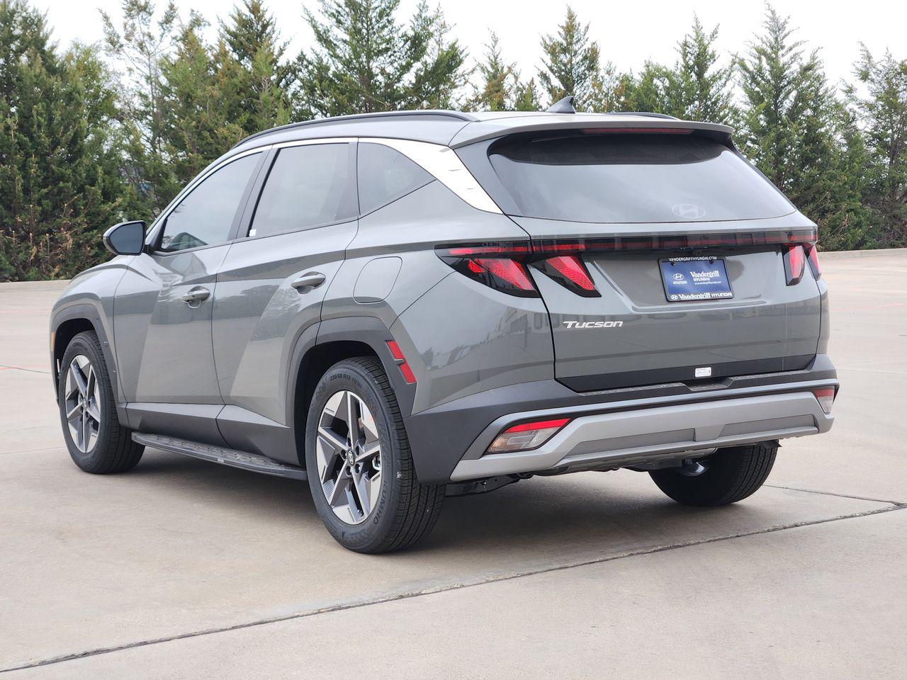 New 2026 Hampton Gray Hyundai SEL FWD image 3