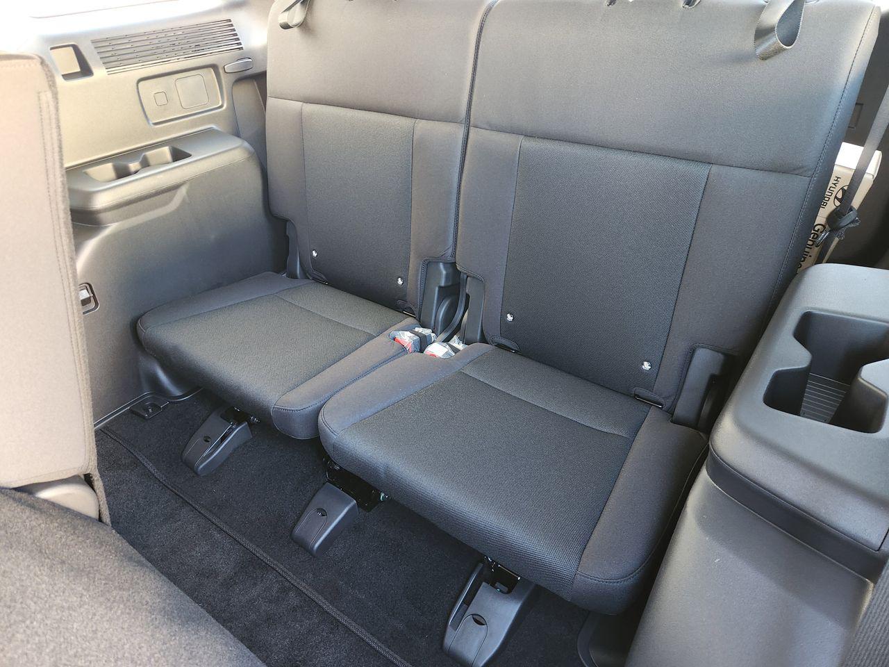 New 2026 W6H White Hyundai SE FWD image 29