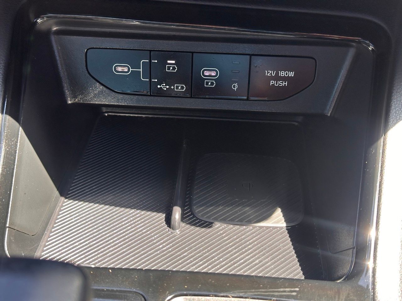 Used 2025 Wolf Gray Kia GT-Line image 32