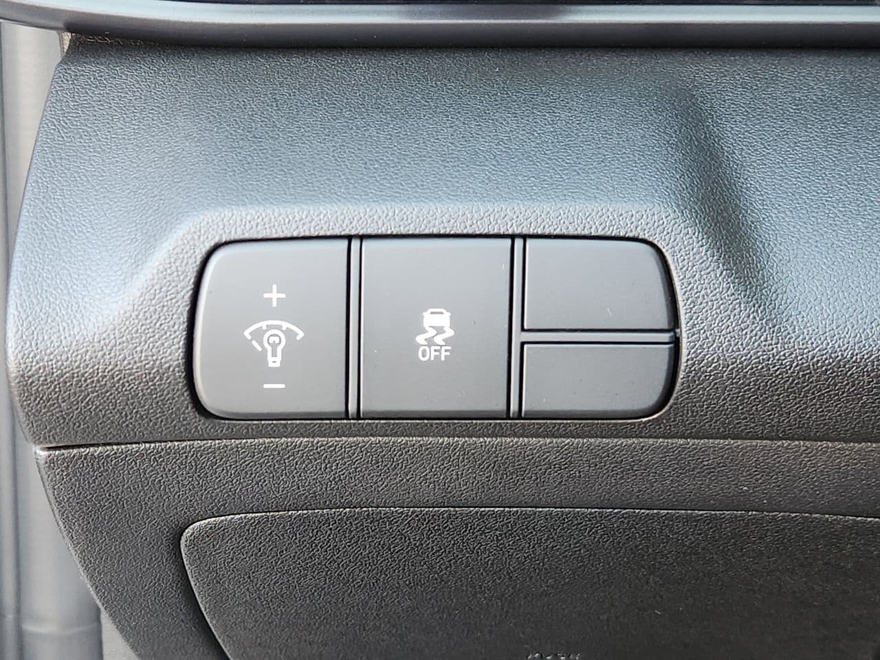 New 2026 W6H White Hyundai SEL Sport image 20