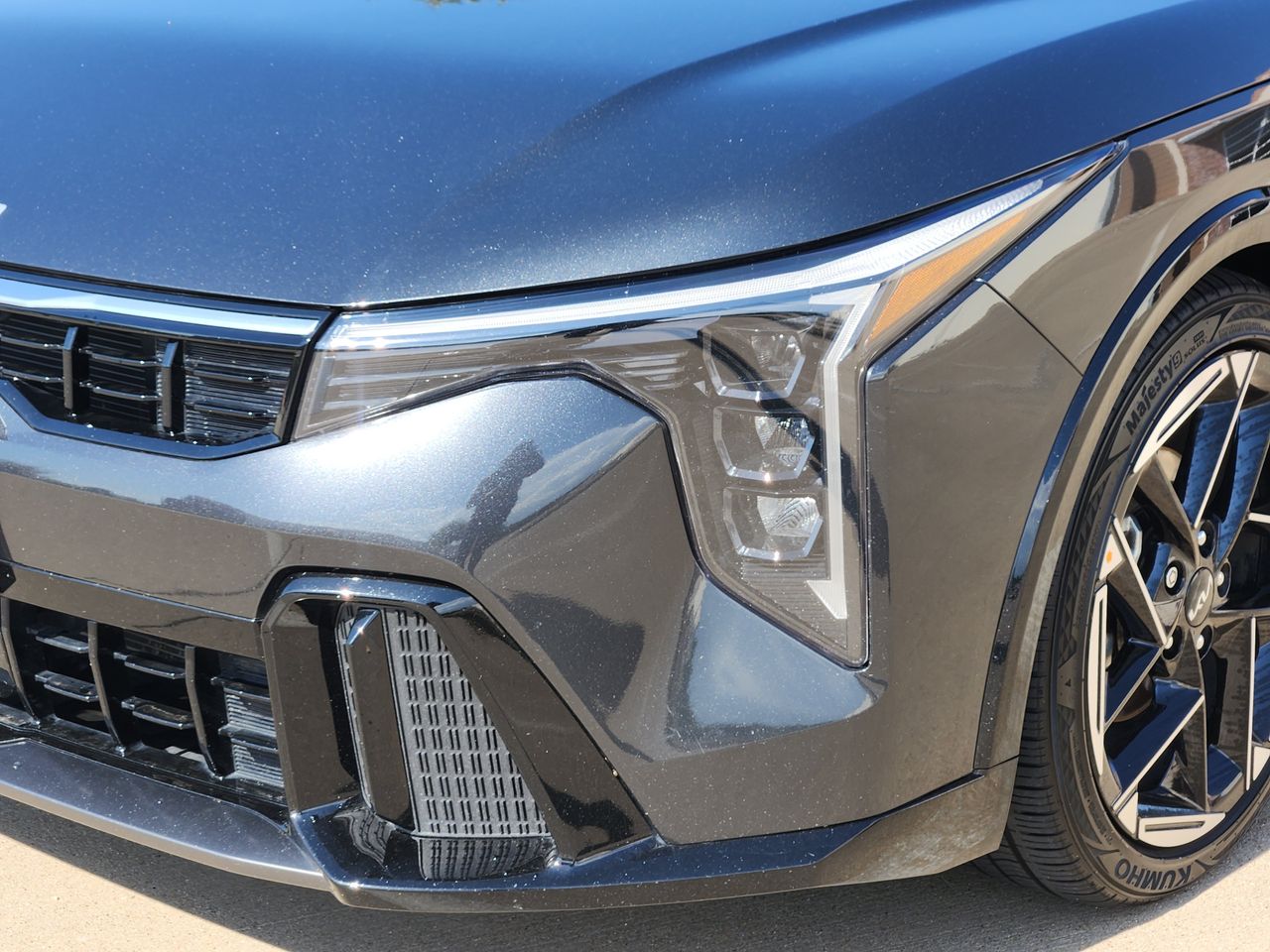 Used 2025 Interstellar Gray Kia GT-Line image 6