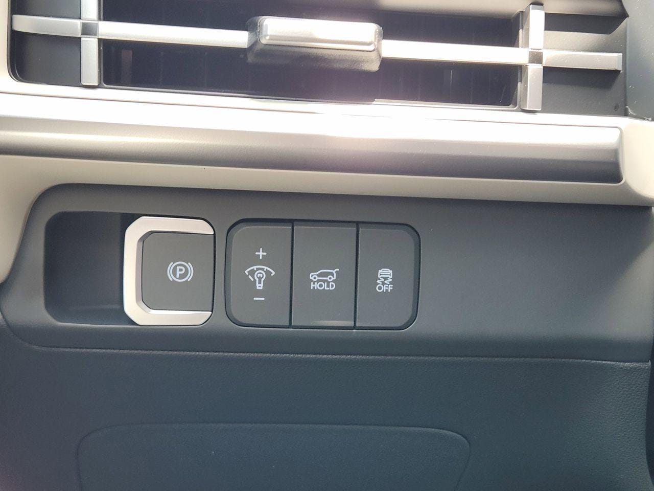 New 2026 Ecotronic Gray Hyundai SEL FWD image 20