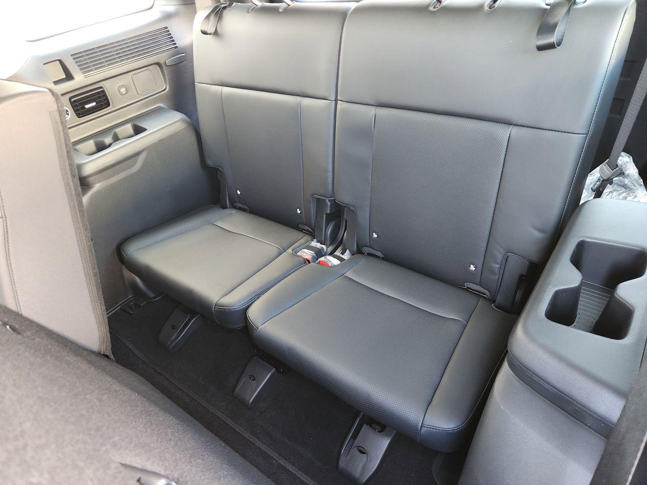 New 2026 PE2 Gray Hyundai SEL FWD image 29