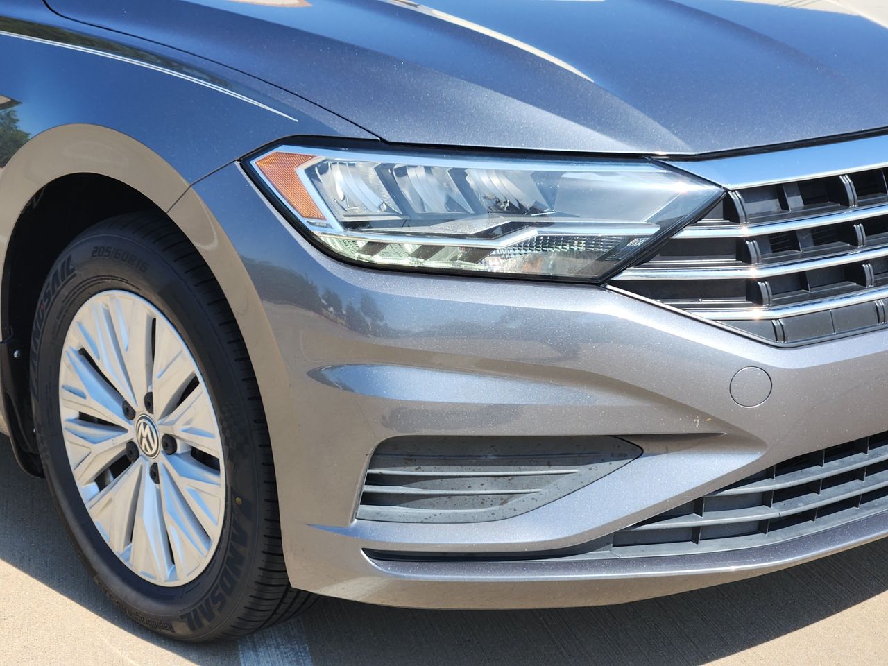 Used 2020 Pyrite Silver Volkswagen 1.4T S image 6