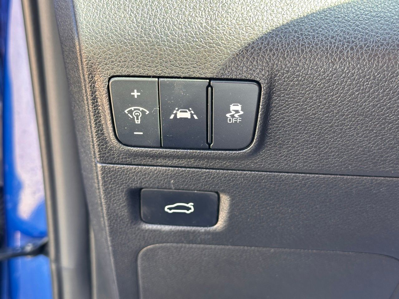 Used 2023 Sapphire Blue Kia GT image 25