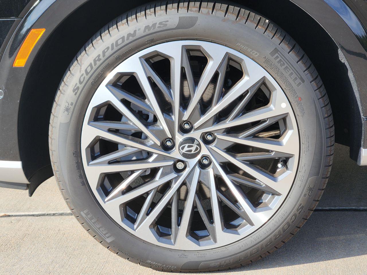 New 2026 Abyss Black Pearl Hyundai Calligraphy FWD image 7