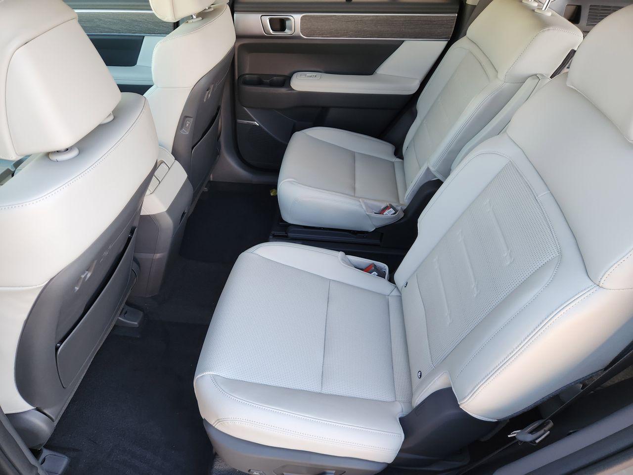 New 2026 NT2 Gray Hyundai Limited FWD image 29