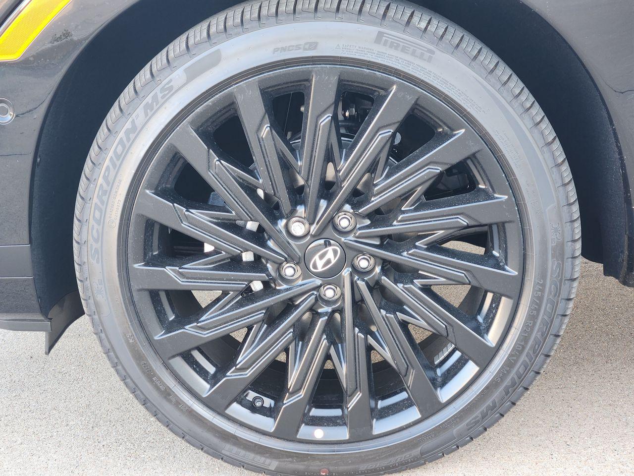 New 2027 Phantom Black Hyundai Calligraphy FWD image 7