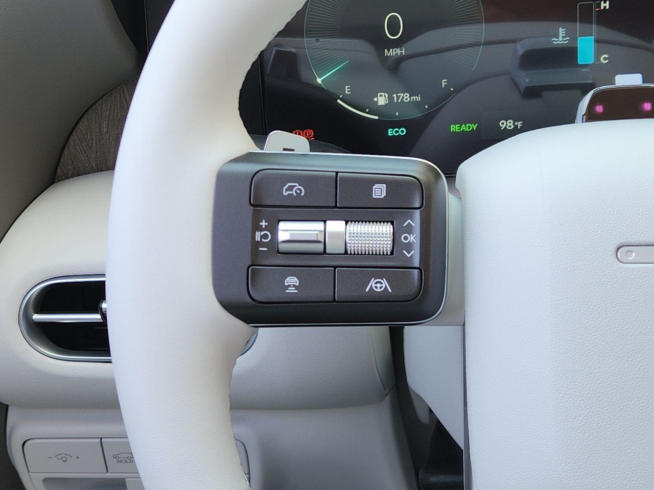 New 2027 Creamy White Pearl Hyundai Blue SEL 7P image 26