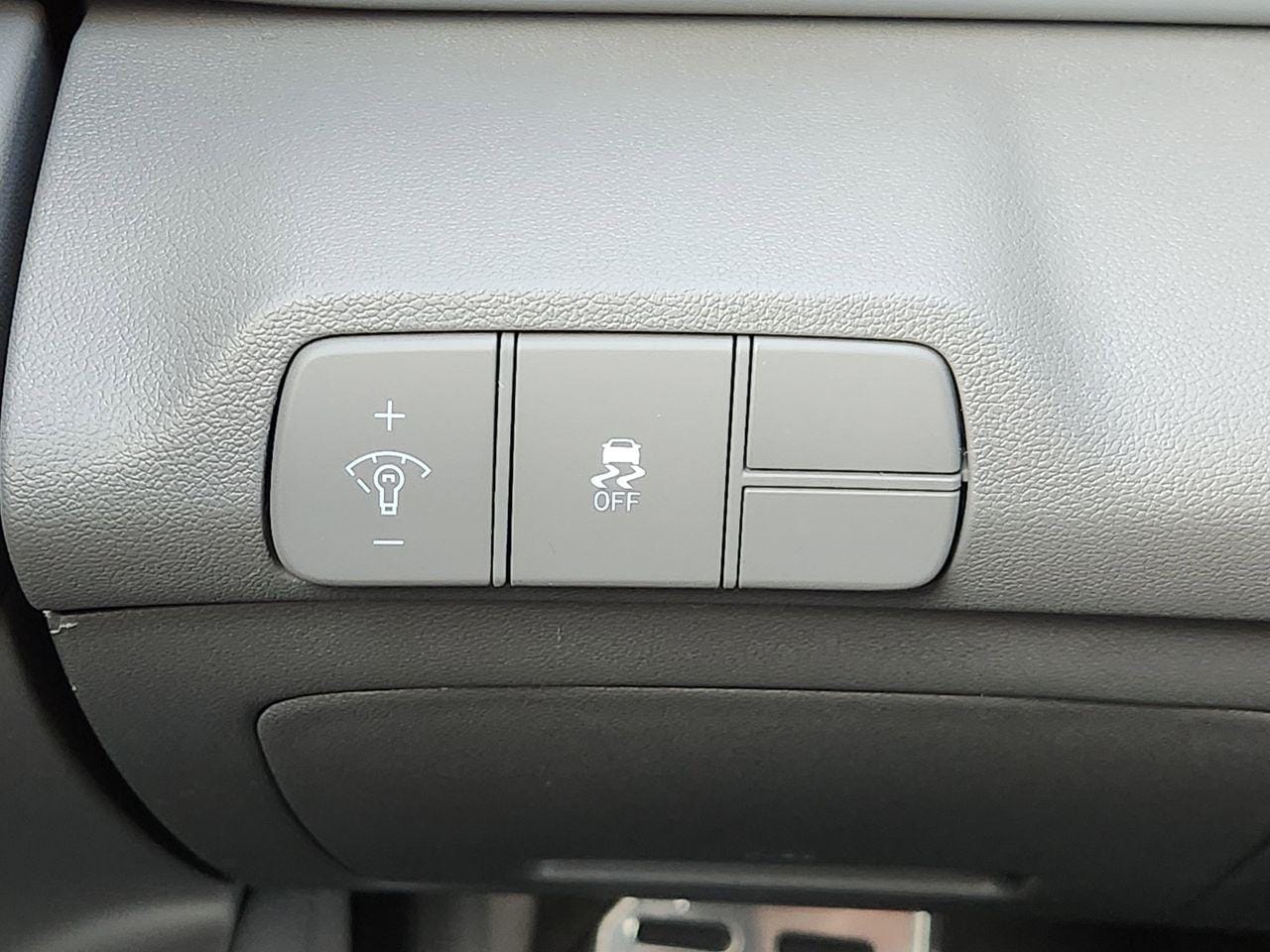 New 2026 M6T Hyundai SEL Sport image 19