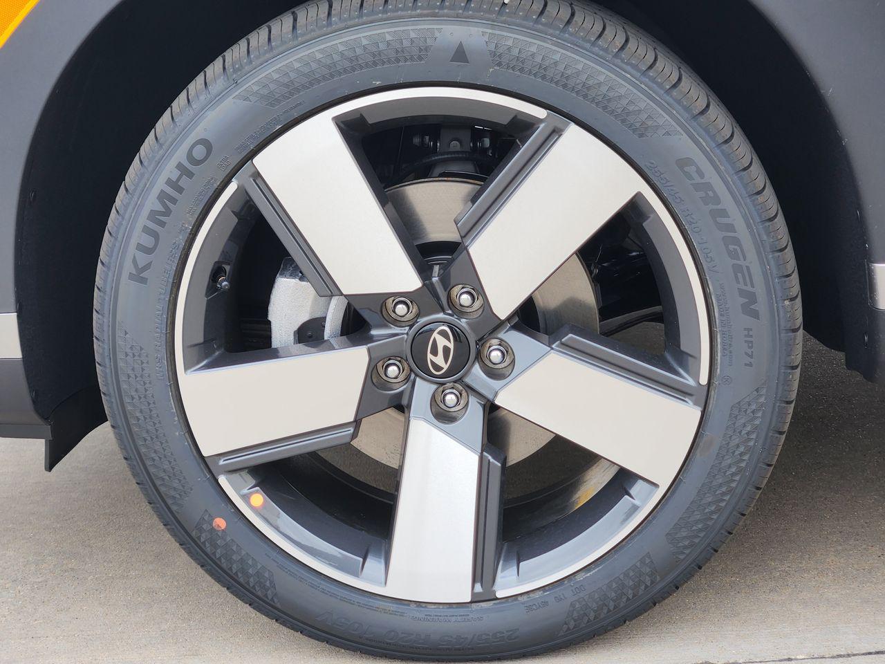 New 2026 PE2 Gray Hyundai Limited FWD image 7