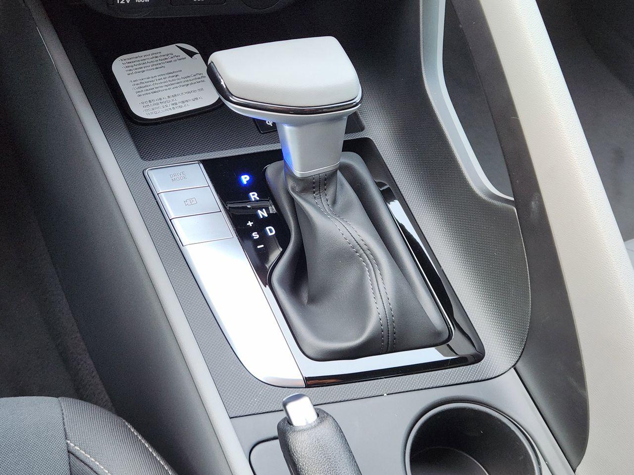 New 2026 W6H White Hyundai SEL Sport image 17