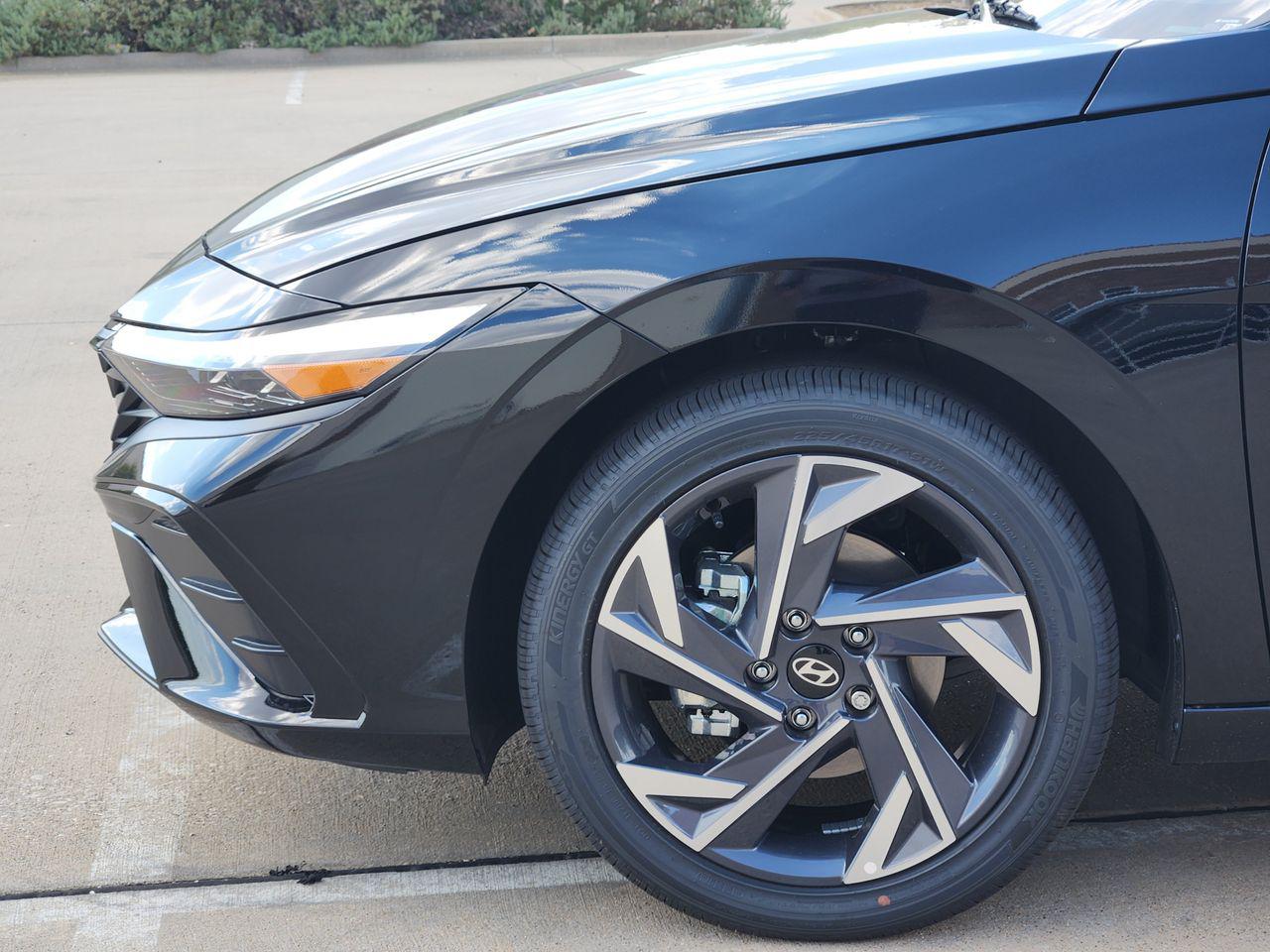 New 2026 Abyss Black Hyundai Limited image 5