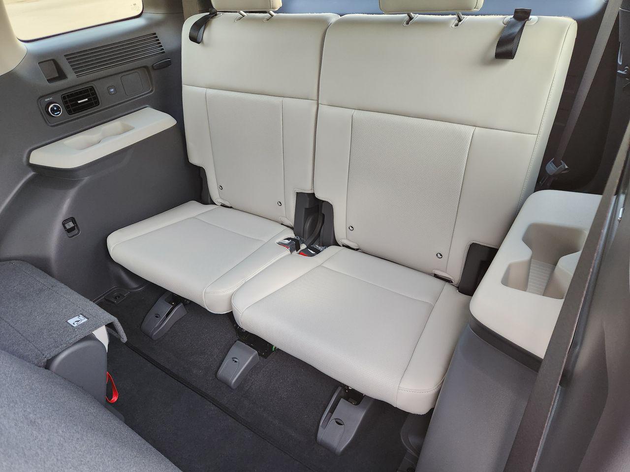 New 2026 Ecotronic Gray Hyundai SEL FWD image 29