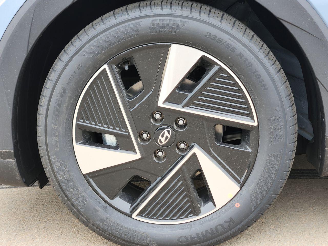 New 2026 U3P Blue Hyundai SE image 7