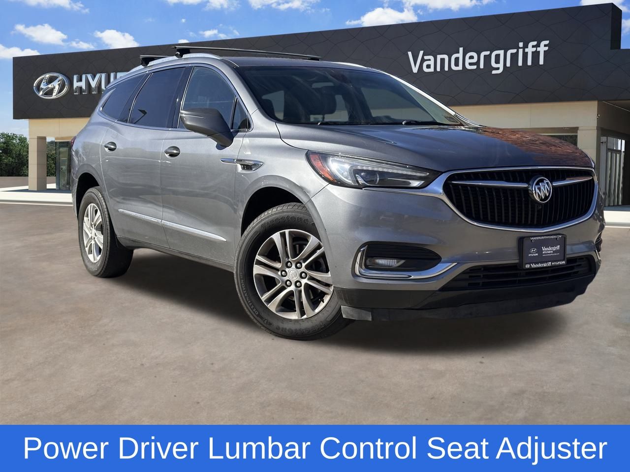 2018 Buick Enclave Essence's photo