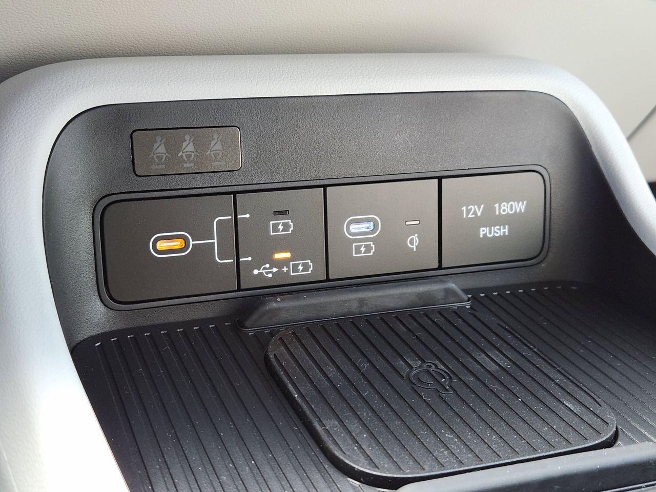 New 2026 Atlas White Hyundai SEL Sport FWD image 17