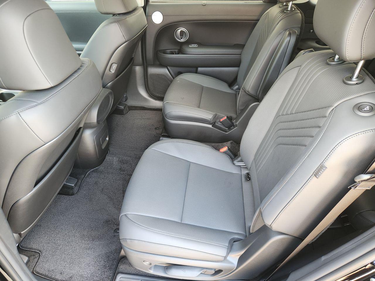 New 2027 Abyss Black Pearl Hyundai SEL FWD image 29