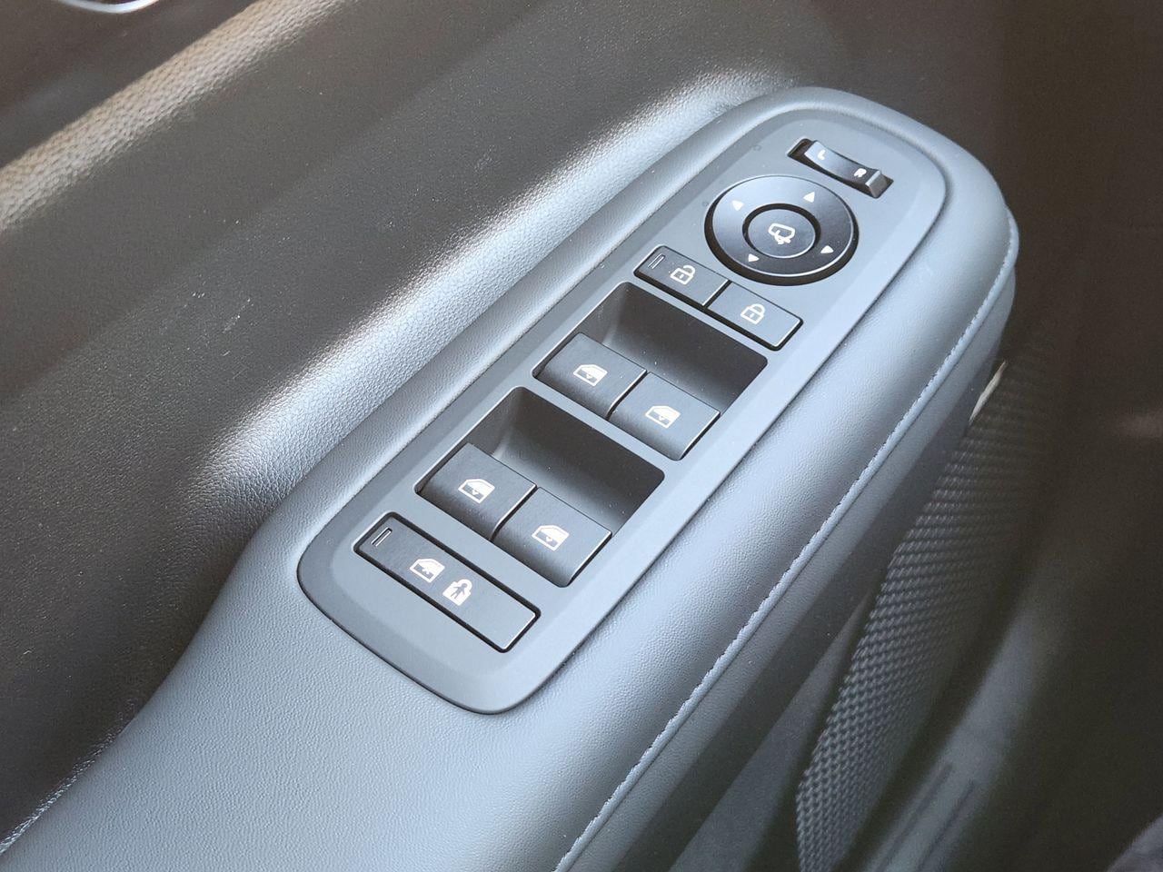 New 2026 R2T Silver Hyundai Calligraphy FWD image 21